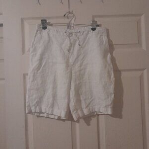 chick's linen white shorts